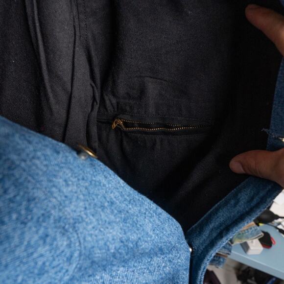 Upcycled carhartt chore jacket reconstructed - Picture 6 of 6